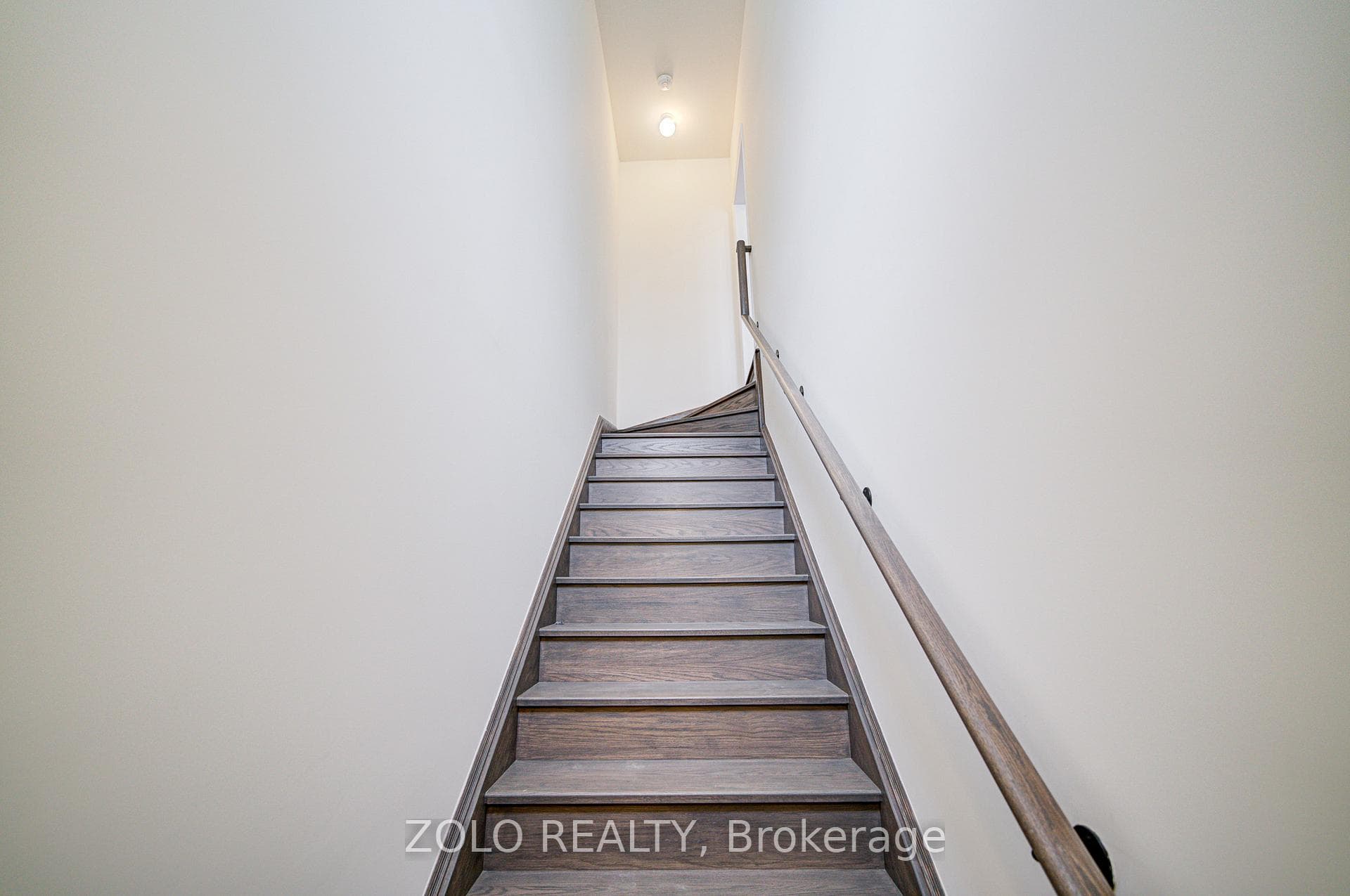188 Petch Avenue photo 7