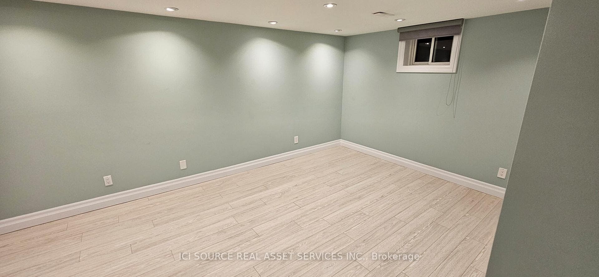 105 Clappison Boulevard Unit Unit 2 photo 8