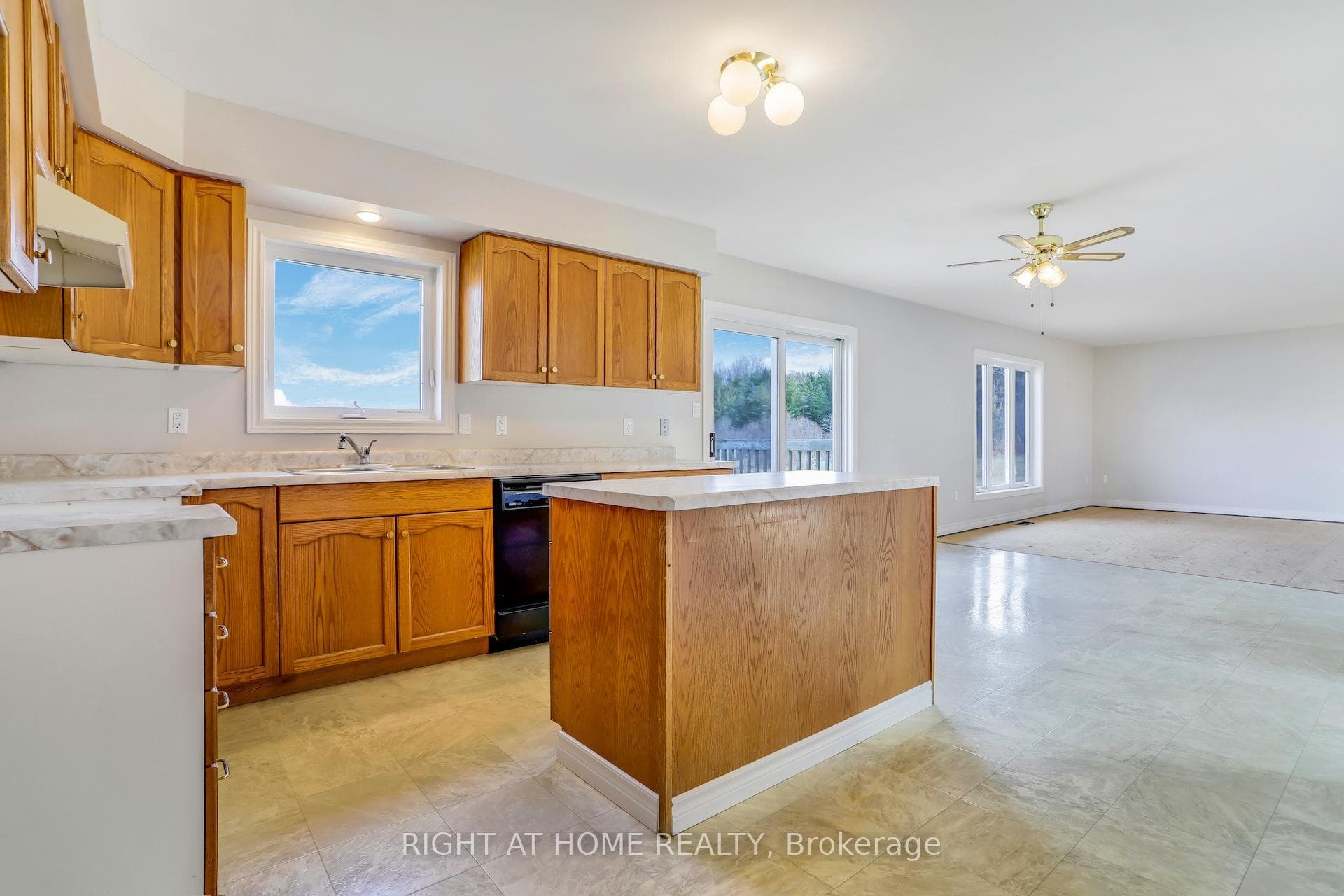 560 Davis Drive photo 18
