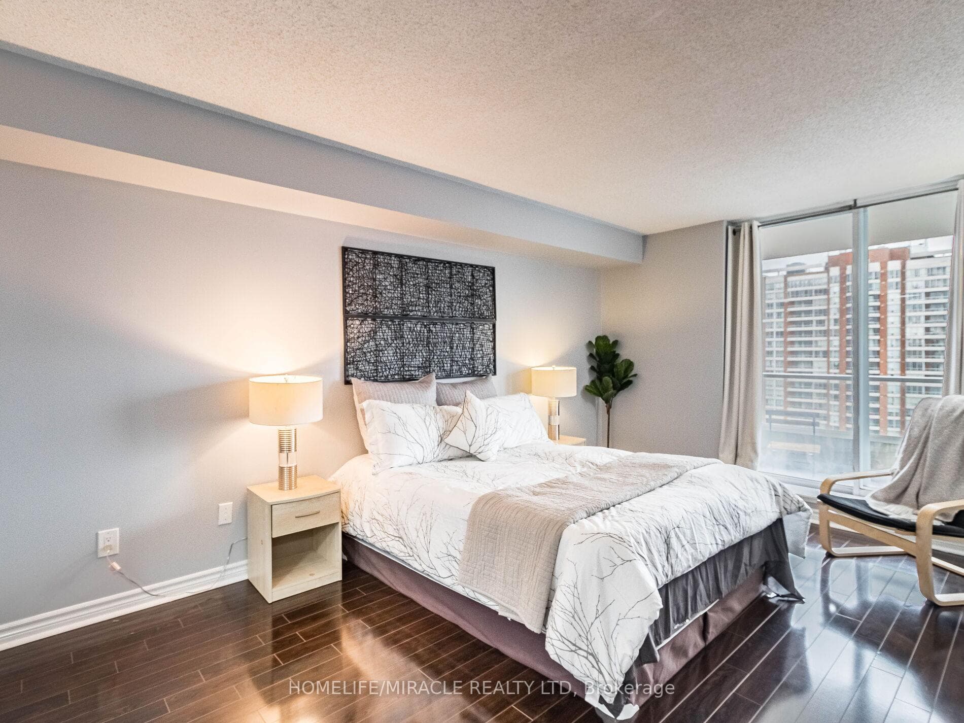410 Mclevin Avenue Unit 1206 photo 22