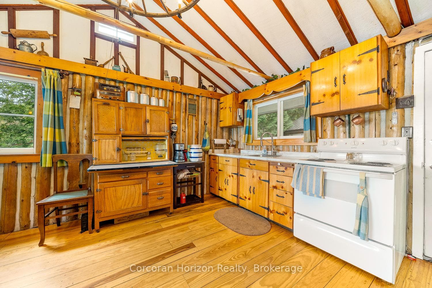 247 Mainhood Road photo 14