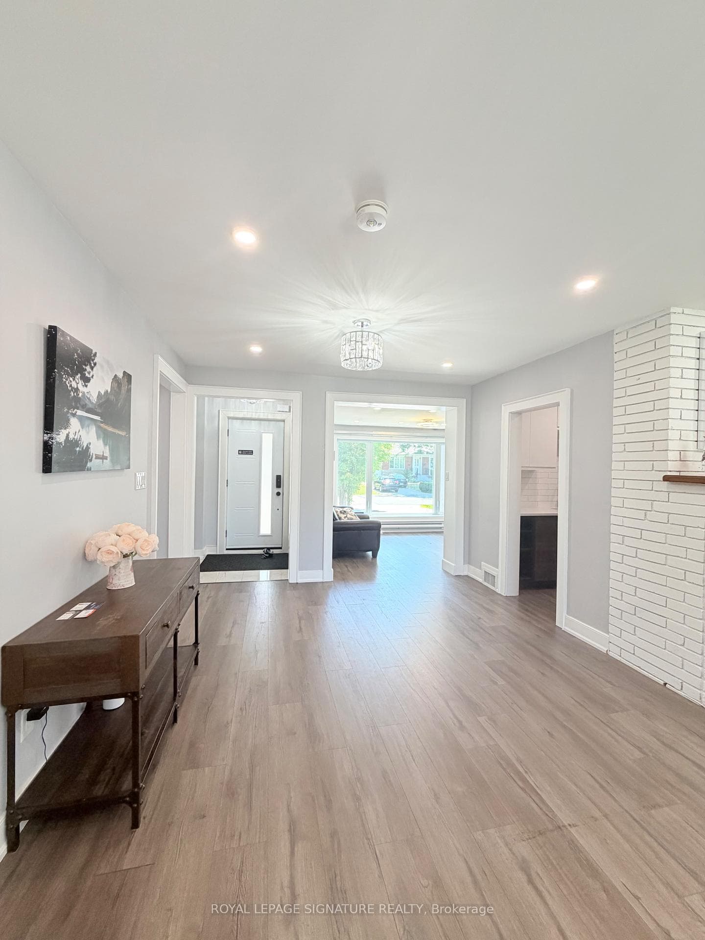 104 Great Oak Drive photo 6