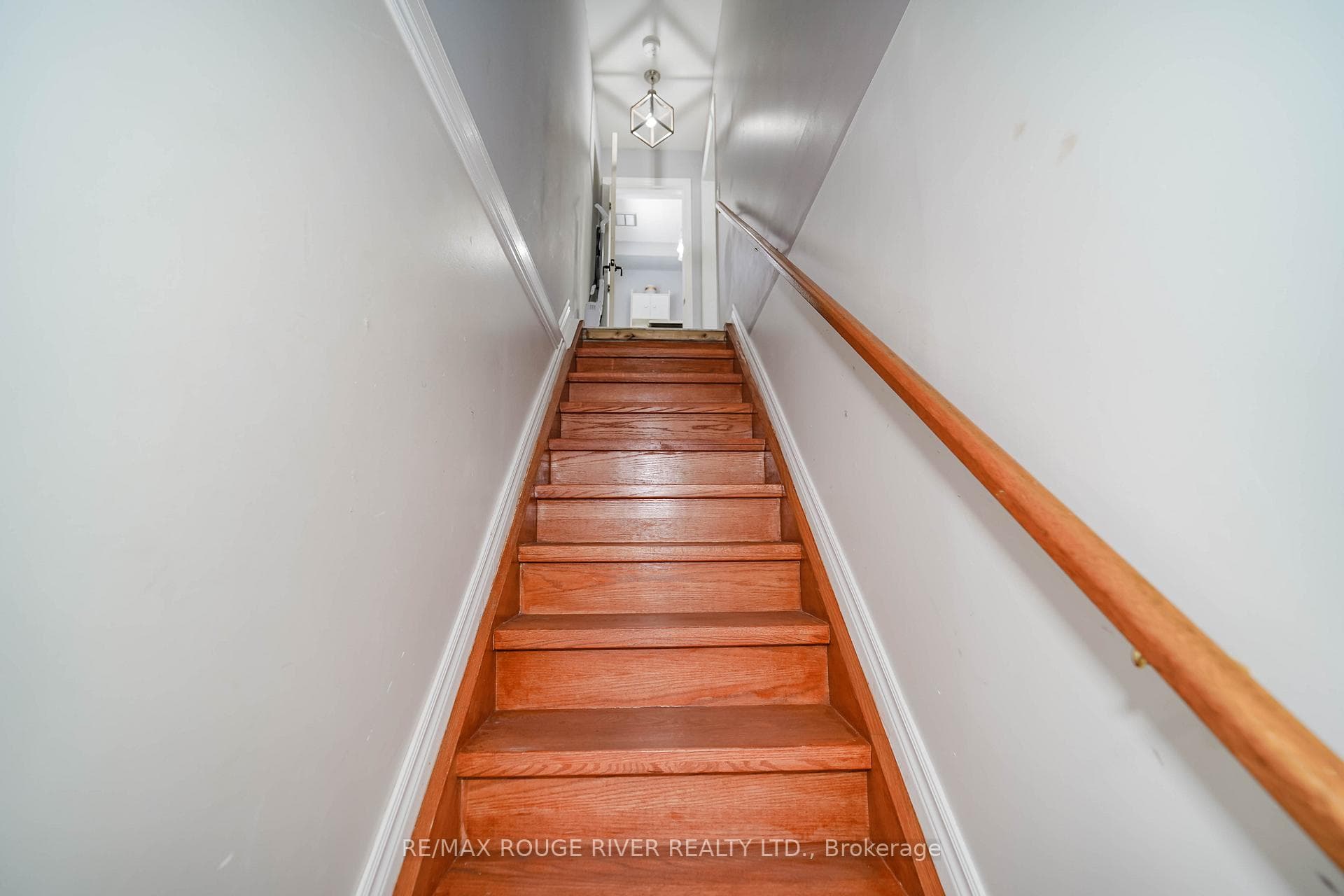 254 Tamarack Court photo 22