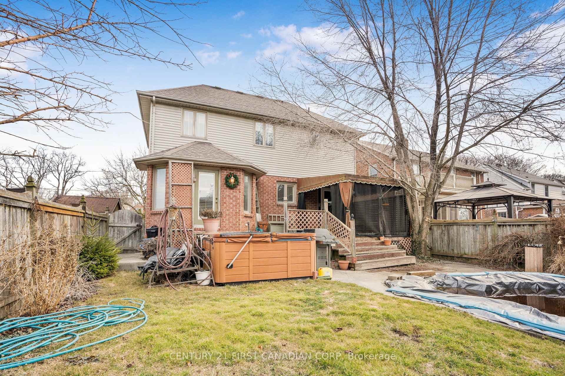 12 Phyllis Avenue photo 42