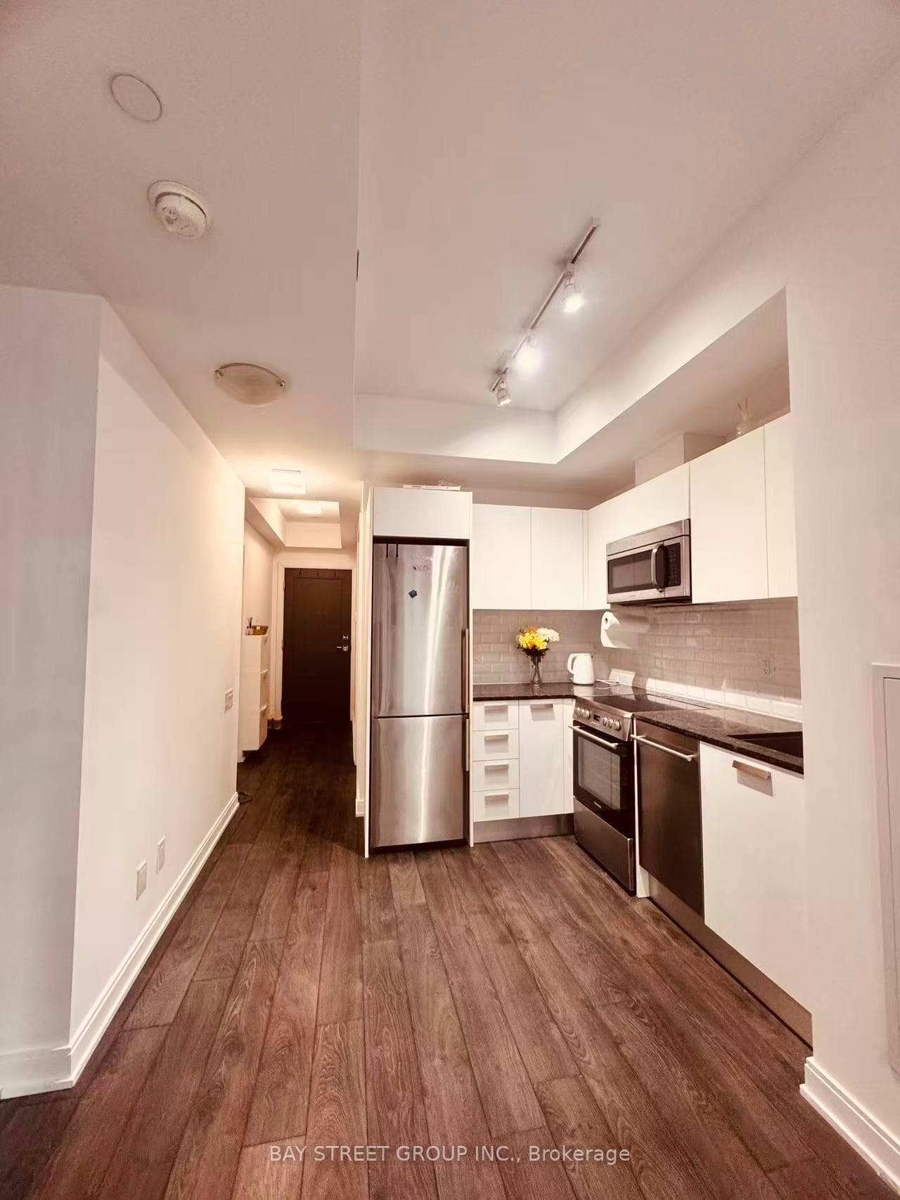 42 Charles Street Unit 2103 photo 4