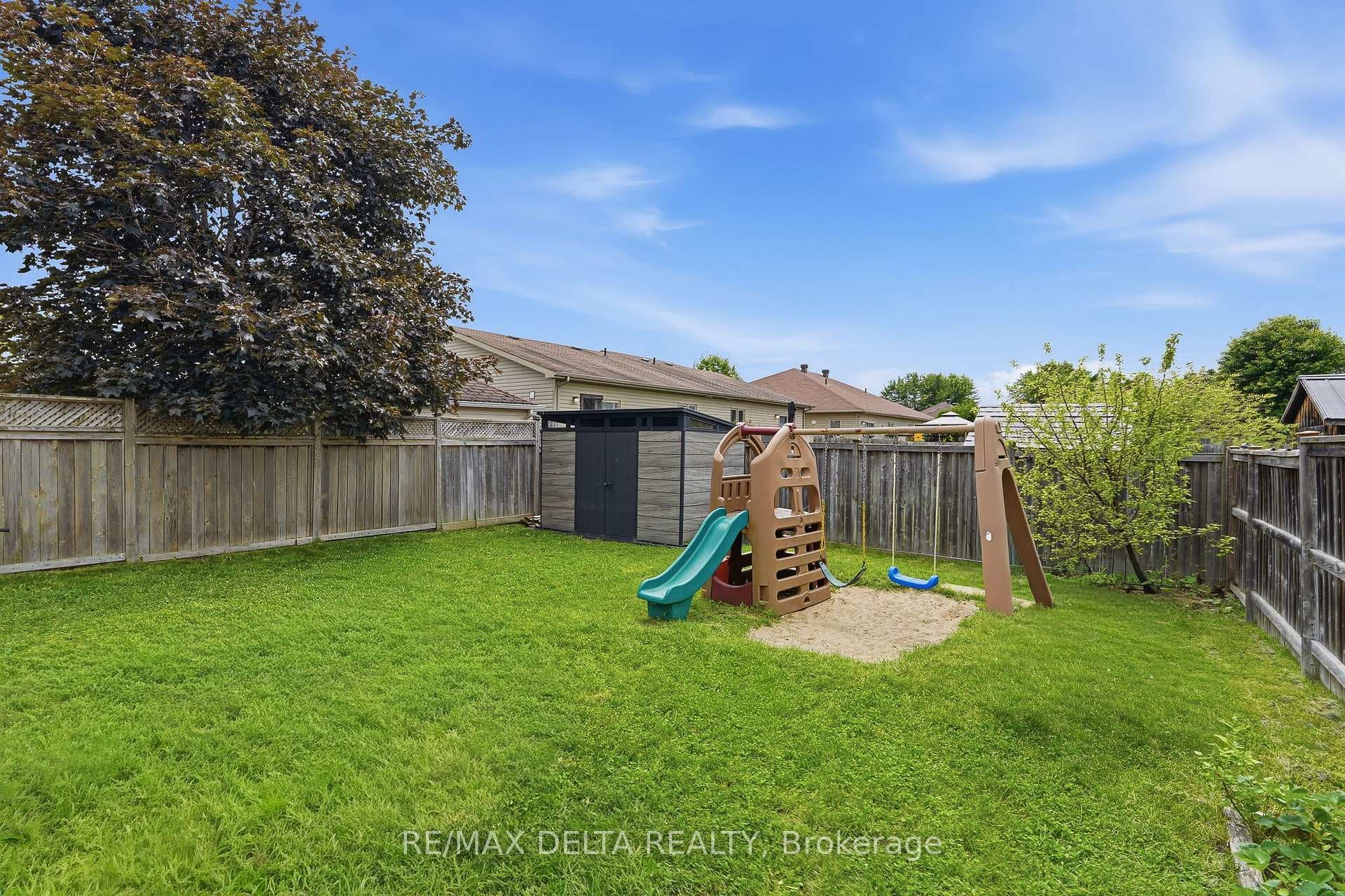 123 Panorama Avenue photo 27
