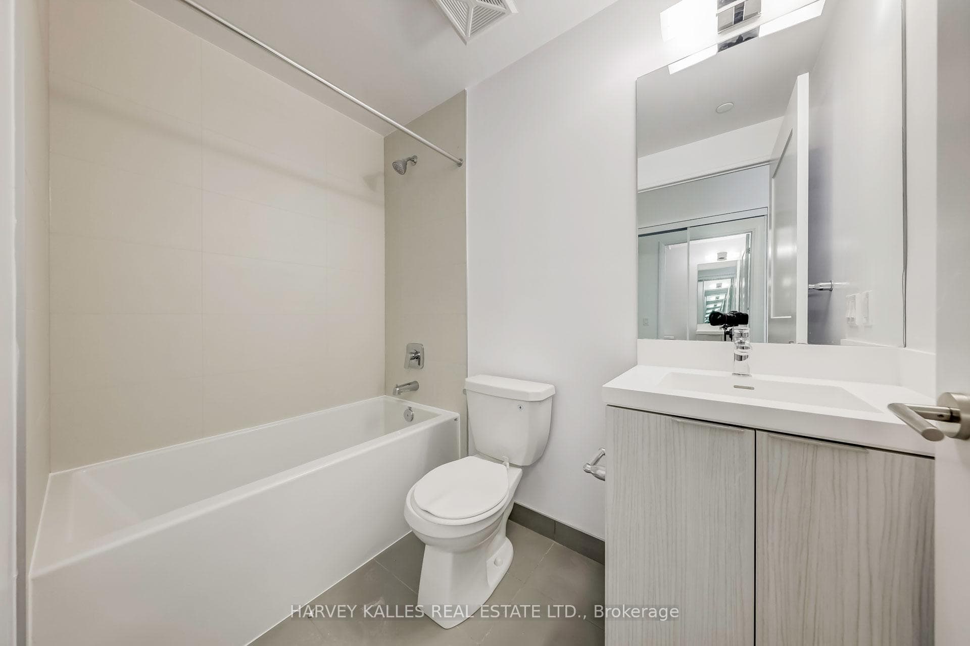 50 Dunfield Avenue Unit PH17 photo 13