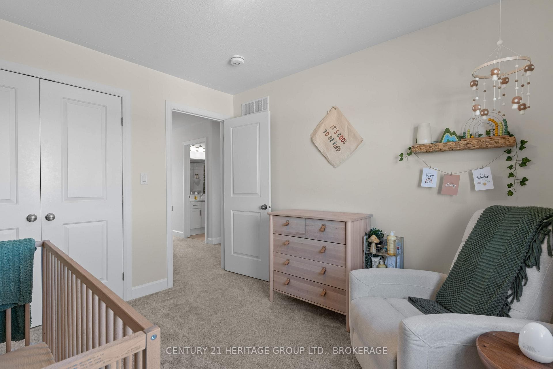 127 Superior Drive photo 28