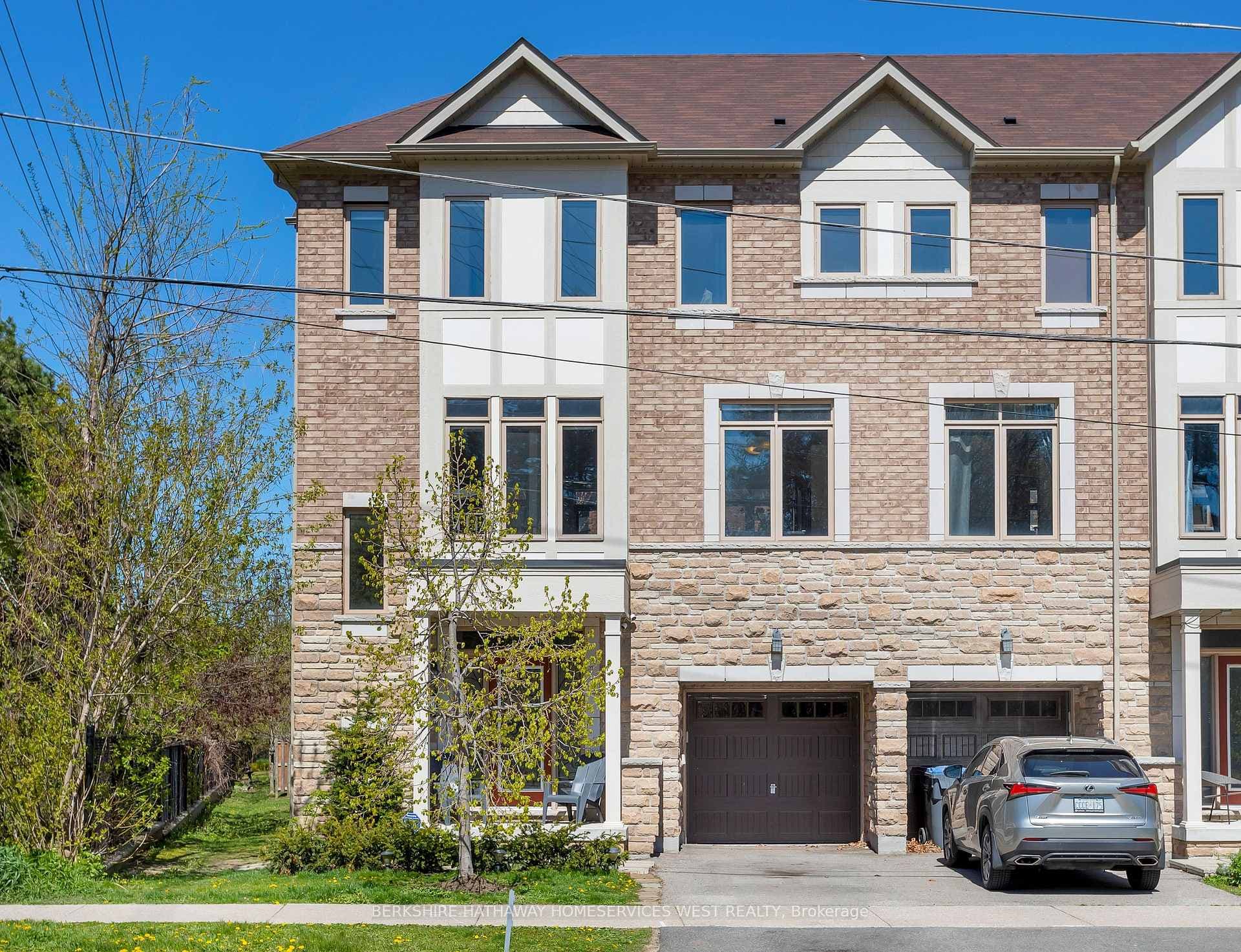 2061 Cliff Road photo 1
