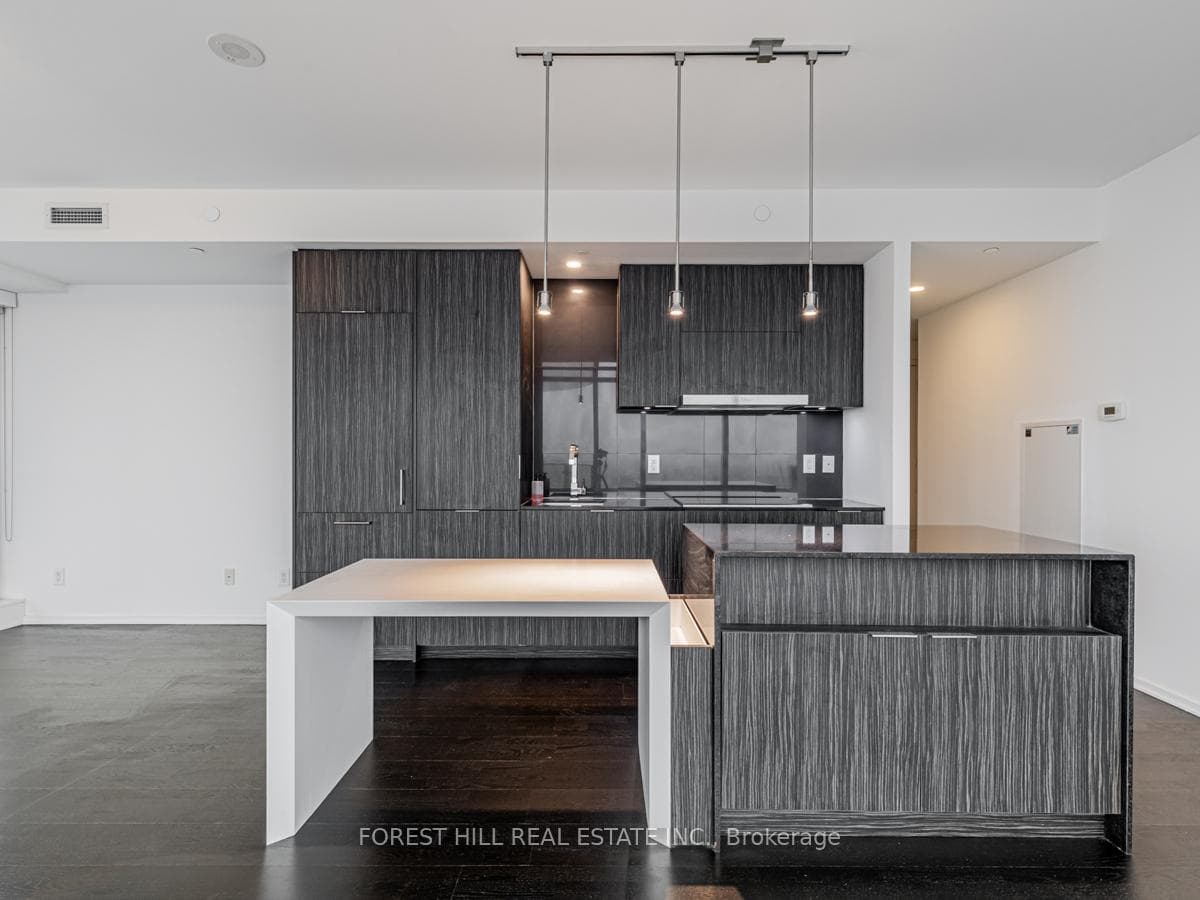 1 Bloor Street Unit 6301 photo 7