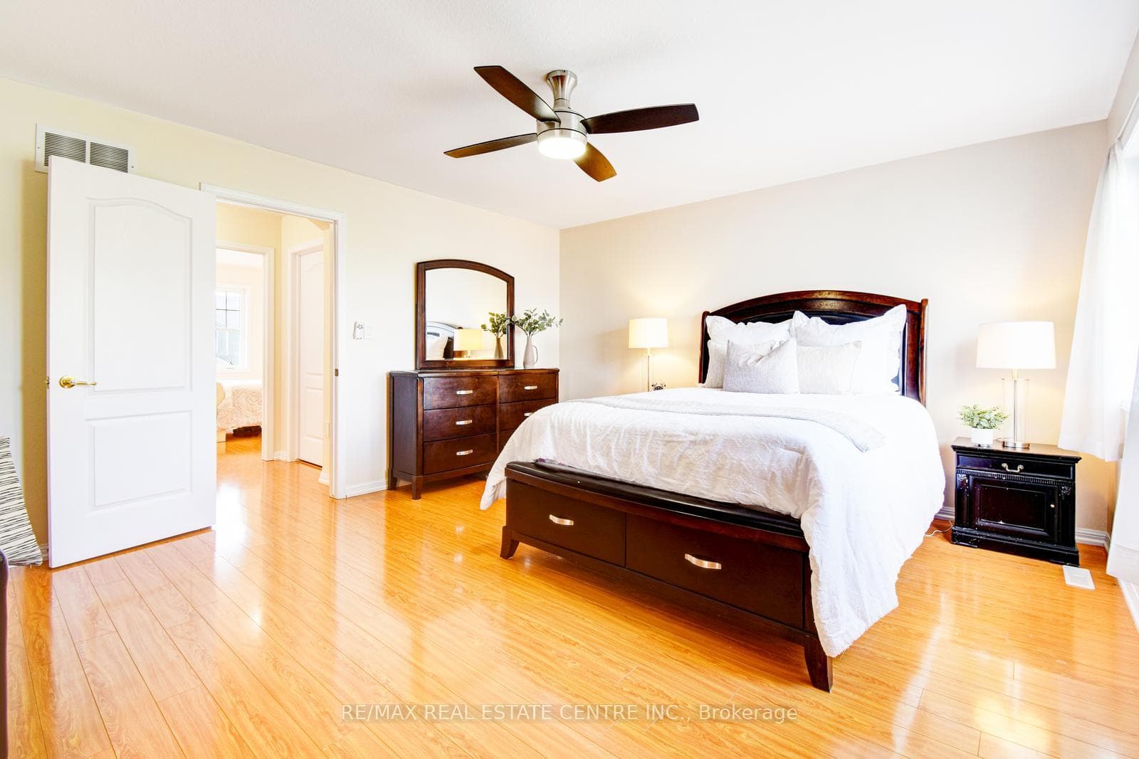 8 Osgoode Street photo 26