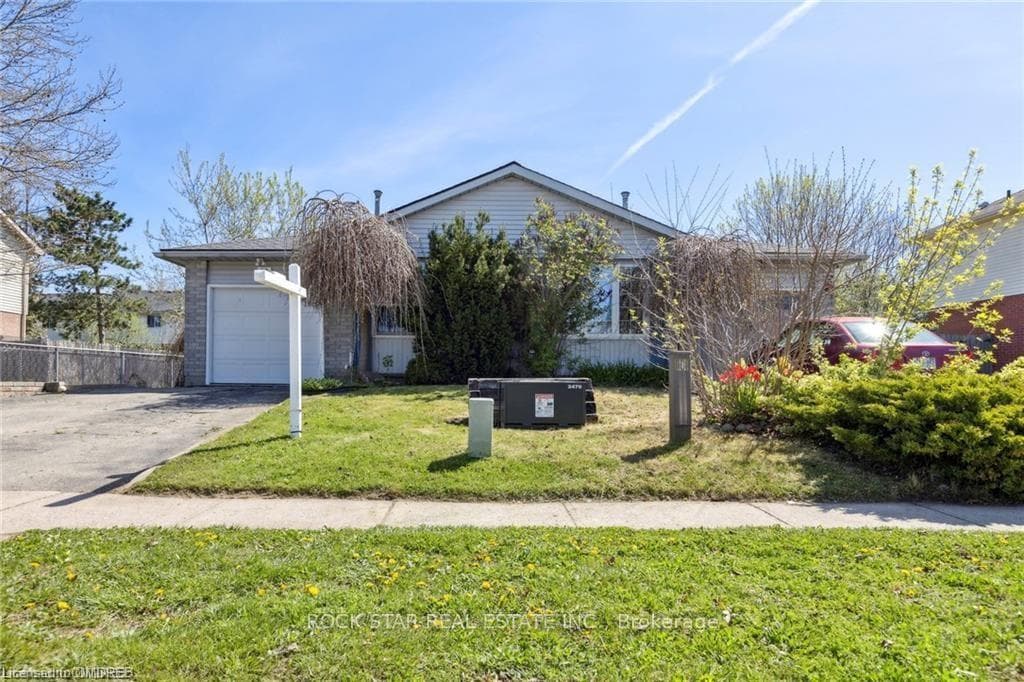 69 Edgemere Drive photo 1