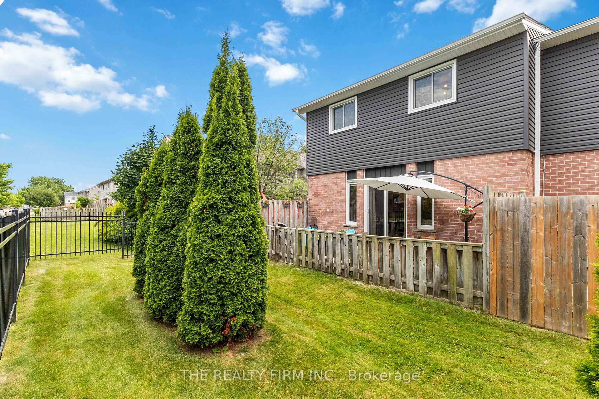 131 Bonaventure Drive Unit 5 photo 34