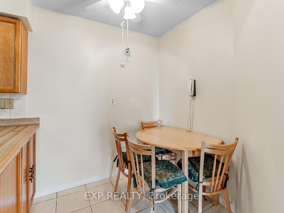 250 Davis Drive Unit 811 photo 9