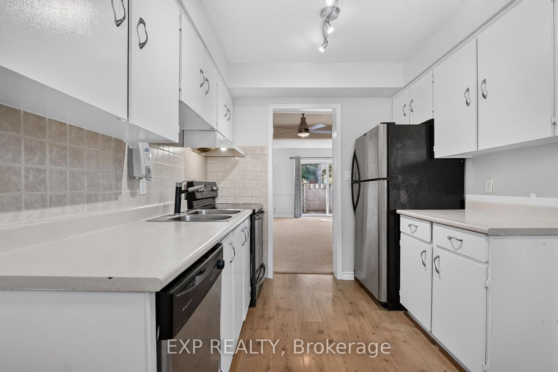77 Linwell Road Unit 113 photo 10
