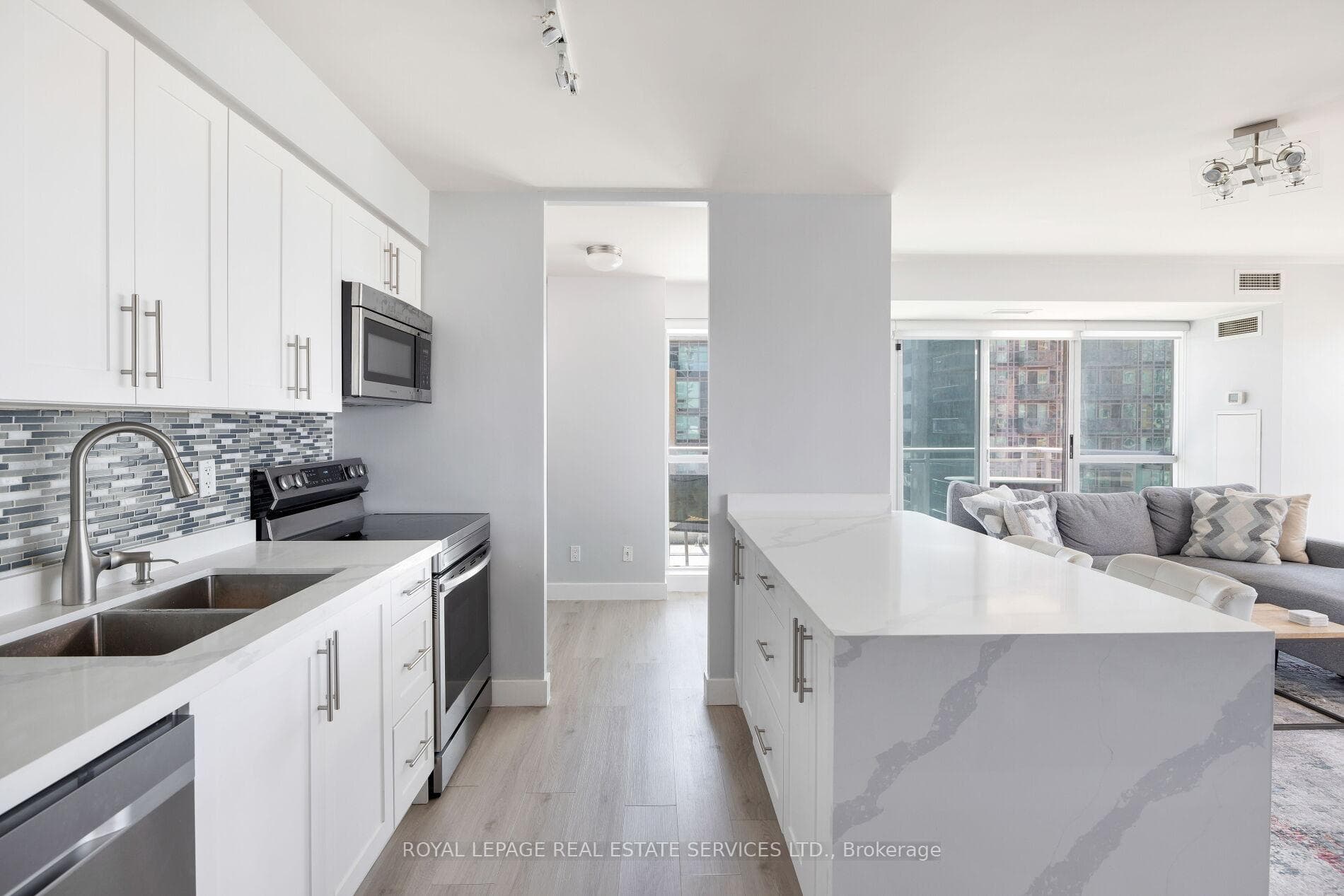 100 Western Battery Road Unit 1203 photo 9
