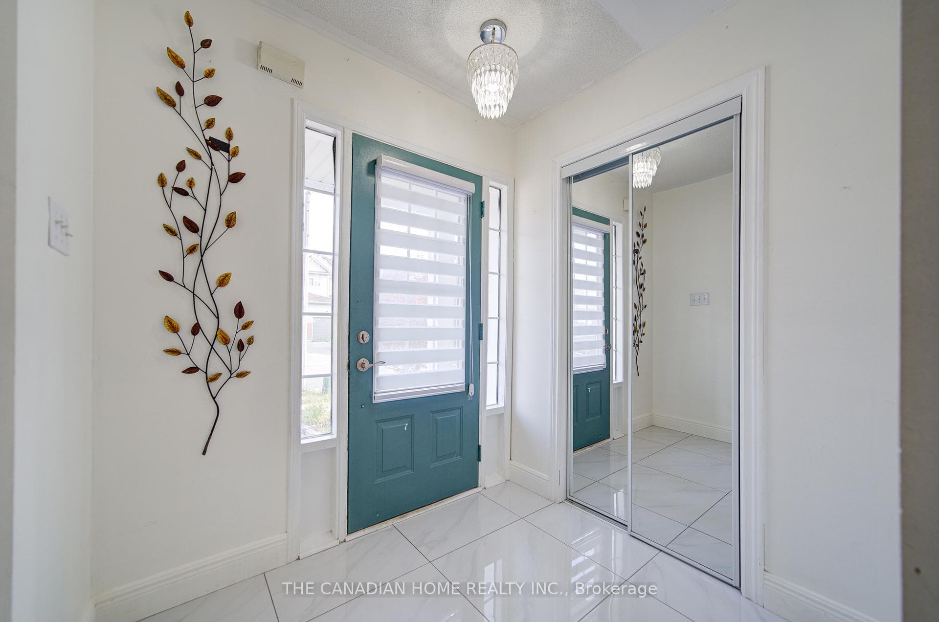 27 Macmillan Avenue photo 5