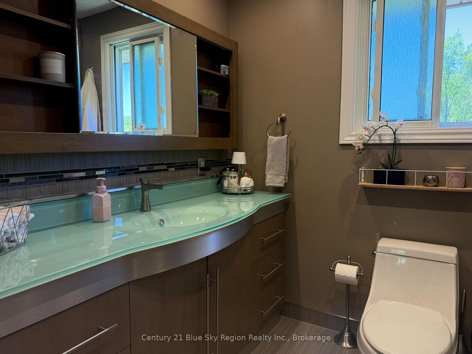 790 LAURENTIAN Avenue photo 21
