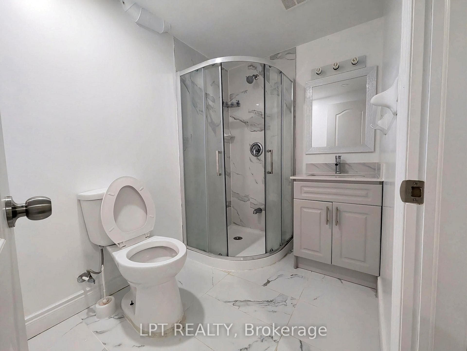 22 Dufay Road photo 20