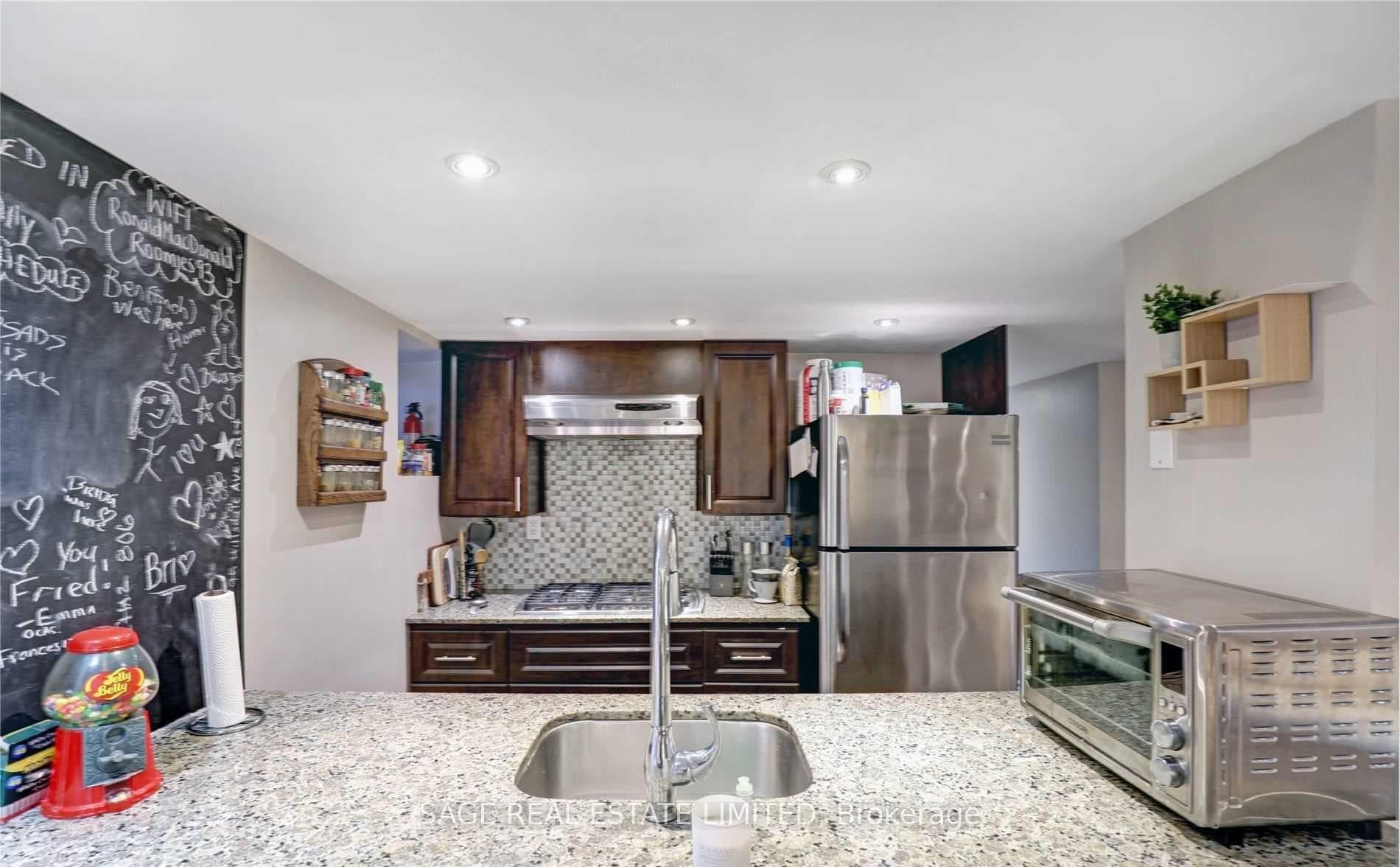95 Hillsdale Avenue Unit (Lower) photo 13