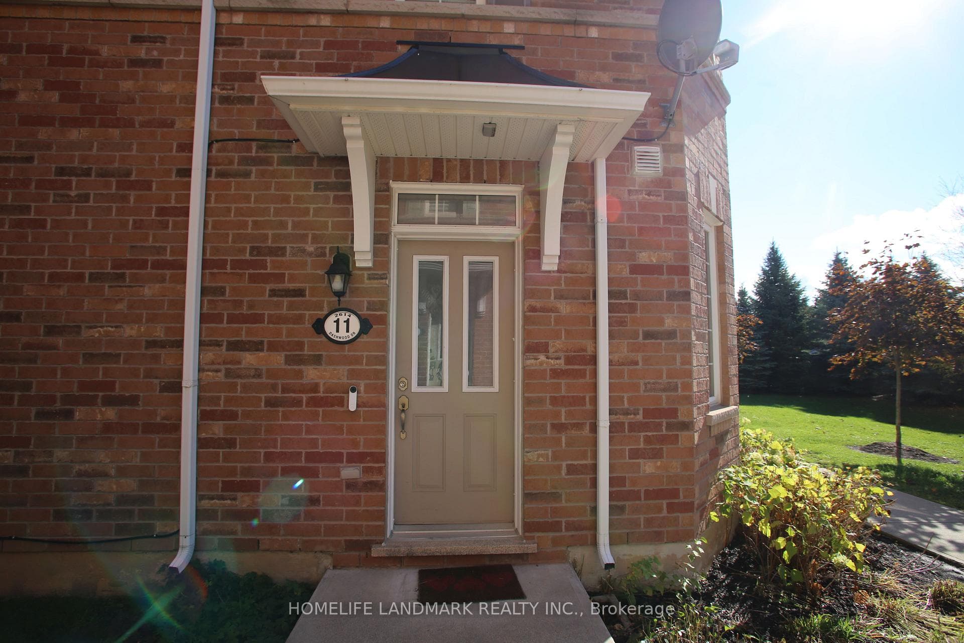 2614 Dashwood Drive Unit 11 photo 2
