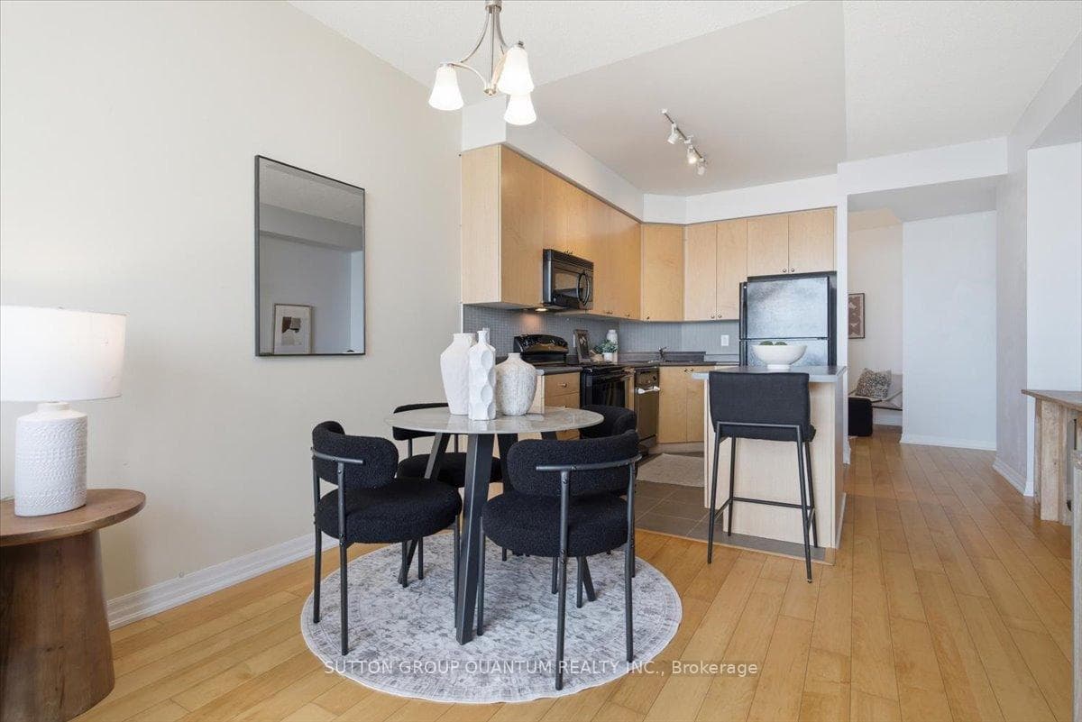 223 Webb Drive Unit 2203 photo 9