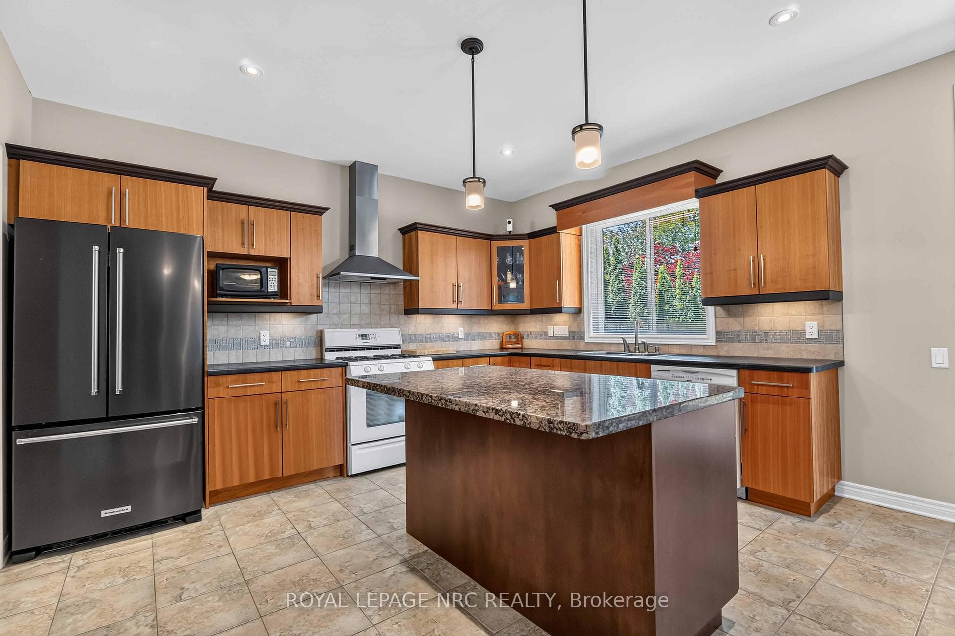 378 Pelham Road photo 19