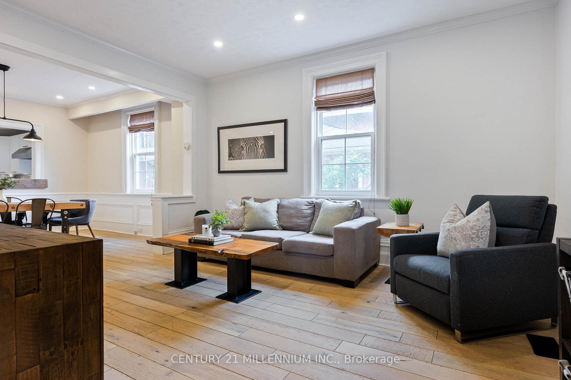 20 Alexander Street photo 5