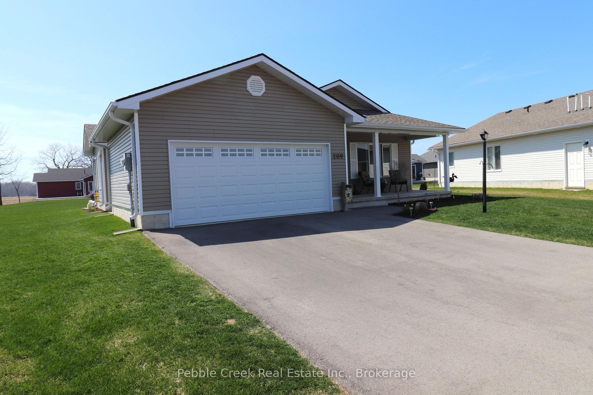 209 Lake Breeze Drive photo 40