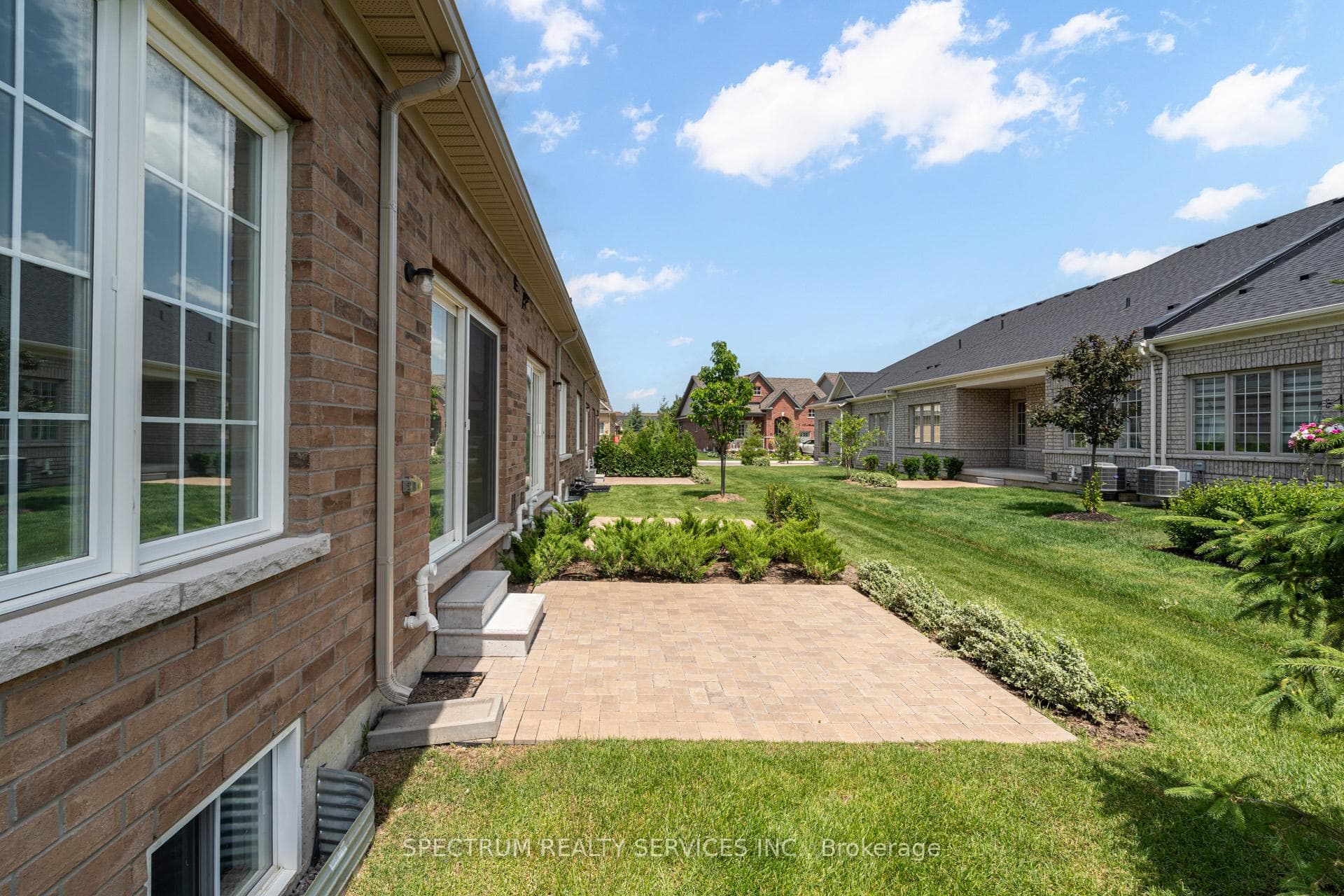 77 Muzzo Drive photo 47