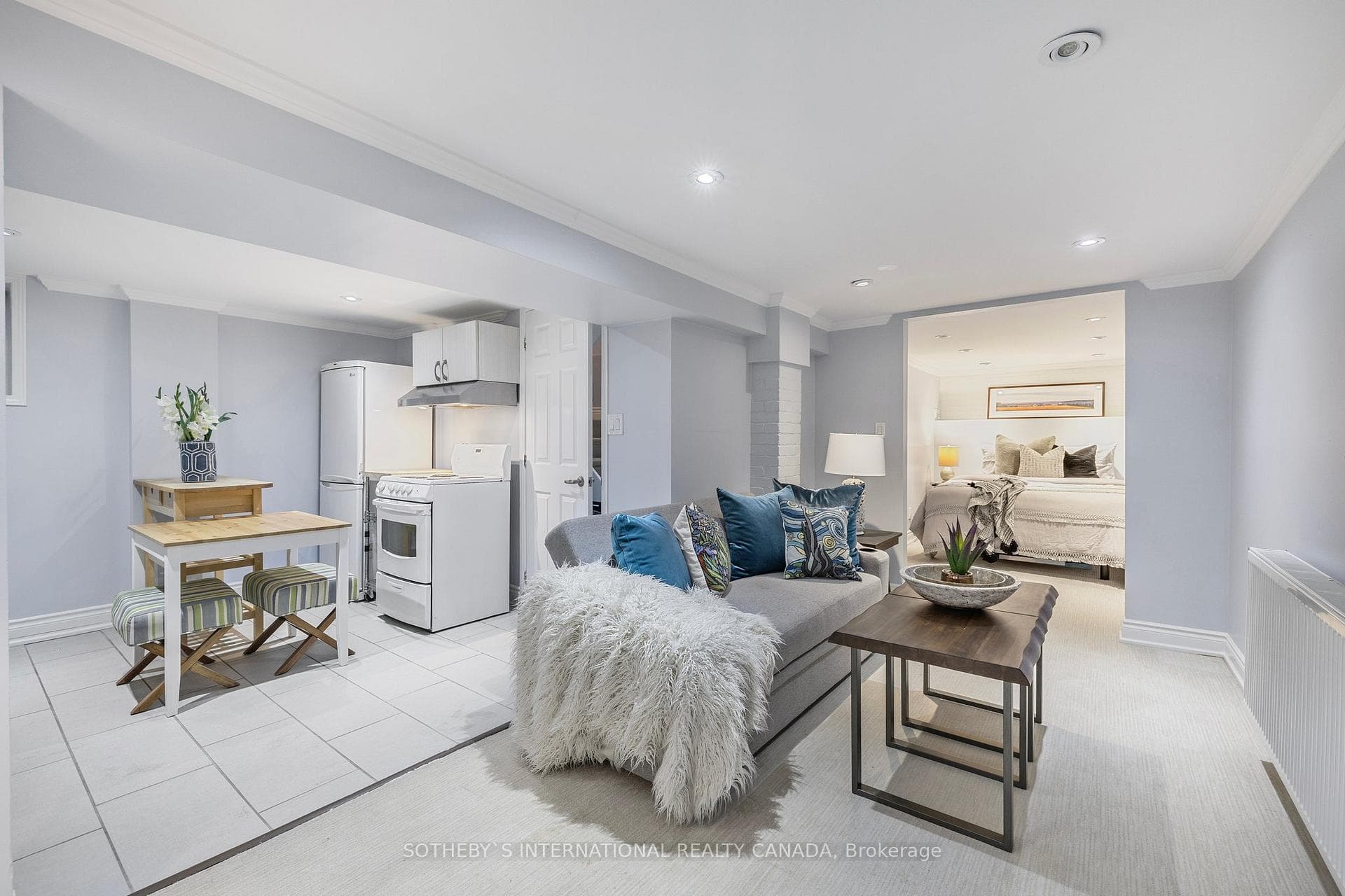 140 Quebec Avenue photo 34