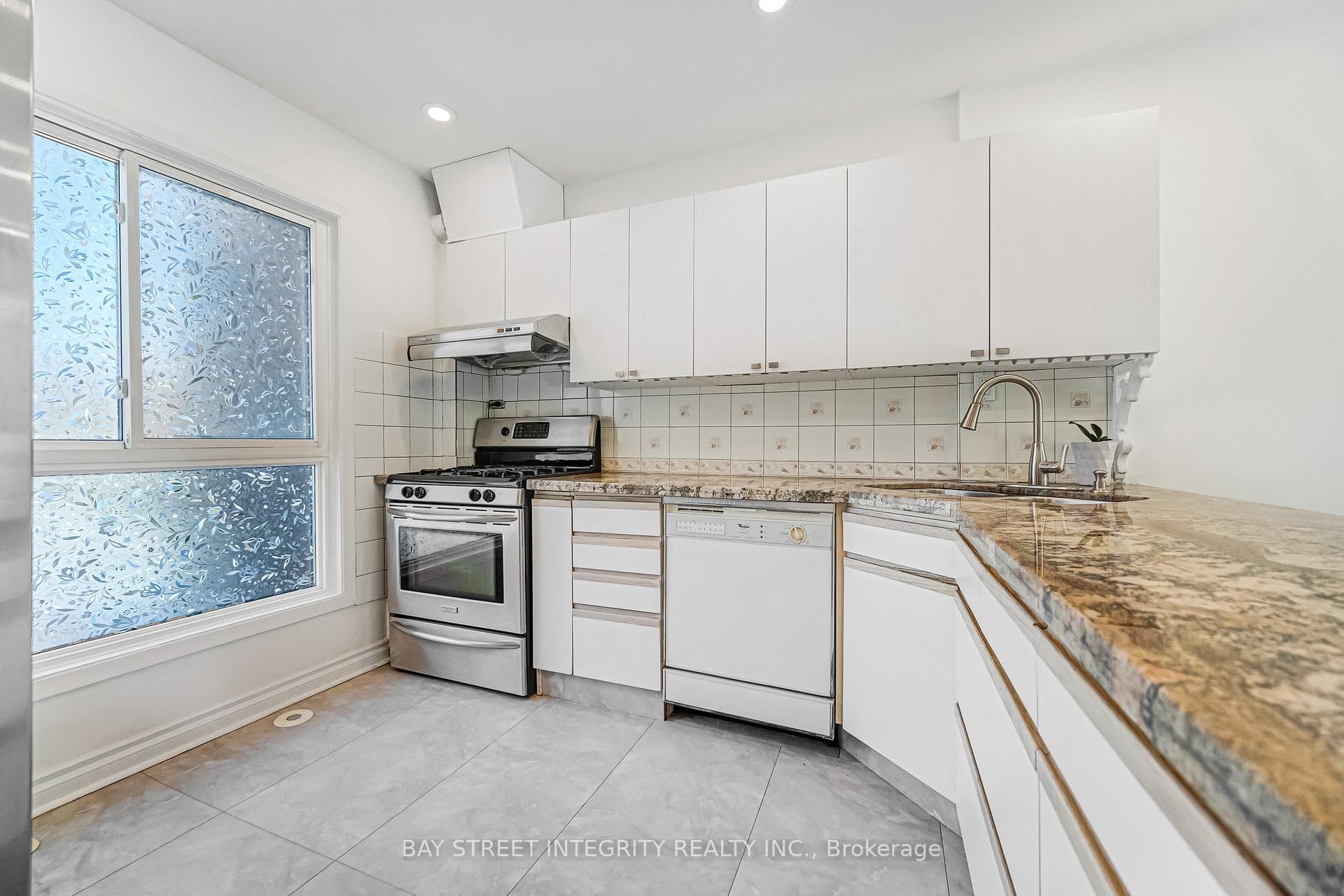 20 Elsa Vine Way photo 6