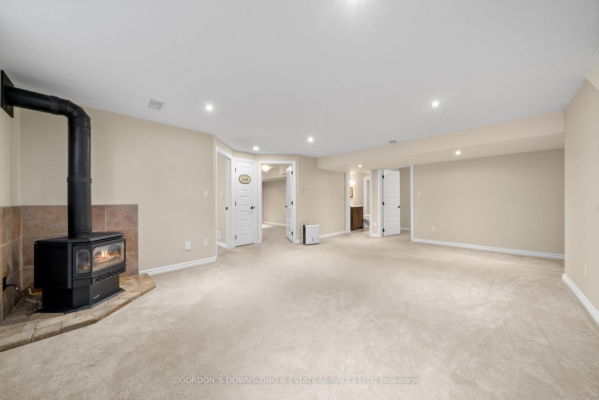 181 Victoria Avenue photo 24