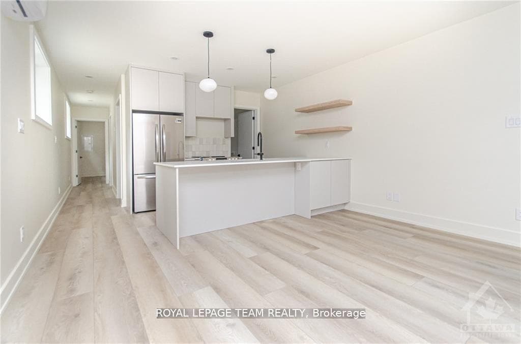 13B FIFTH Avenue Unit 2 photo 4