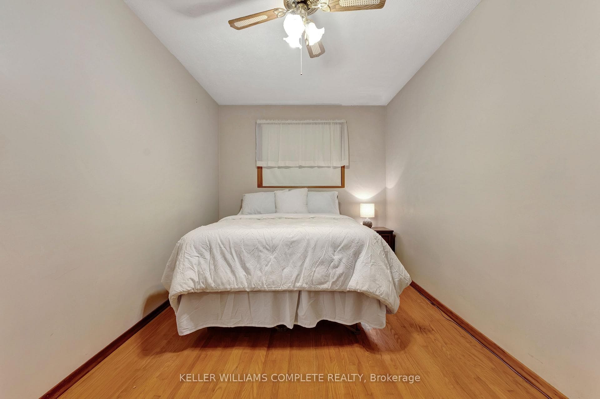 514 Queensdale Avenue photo 37