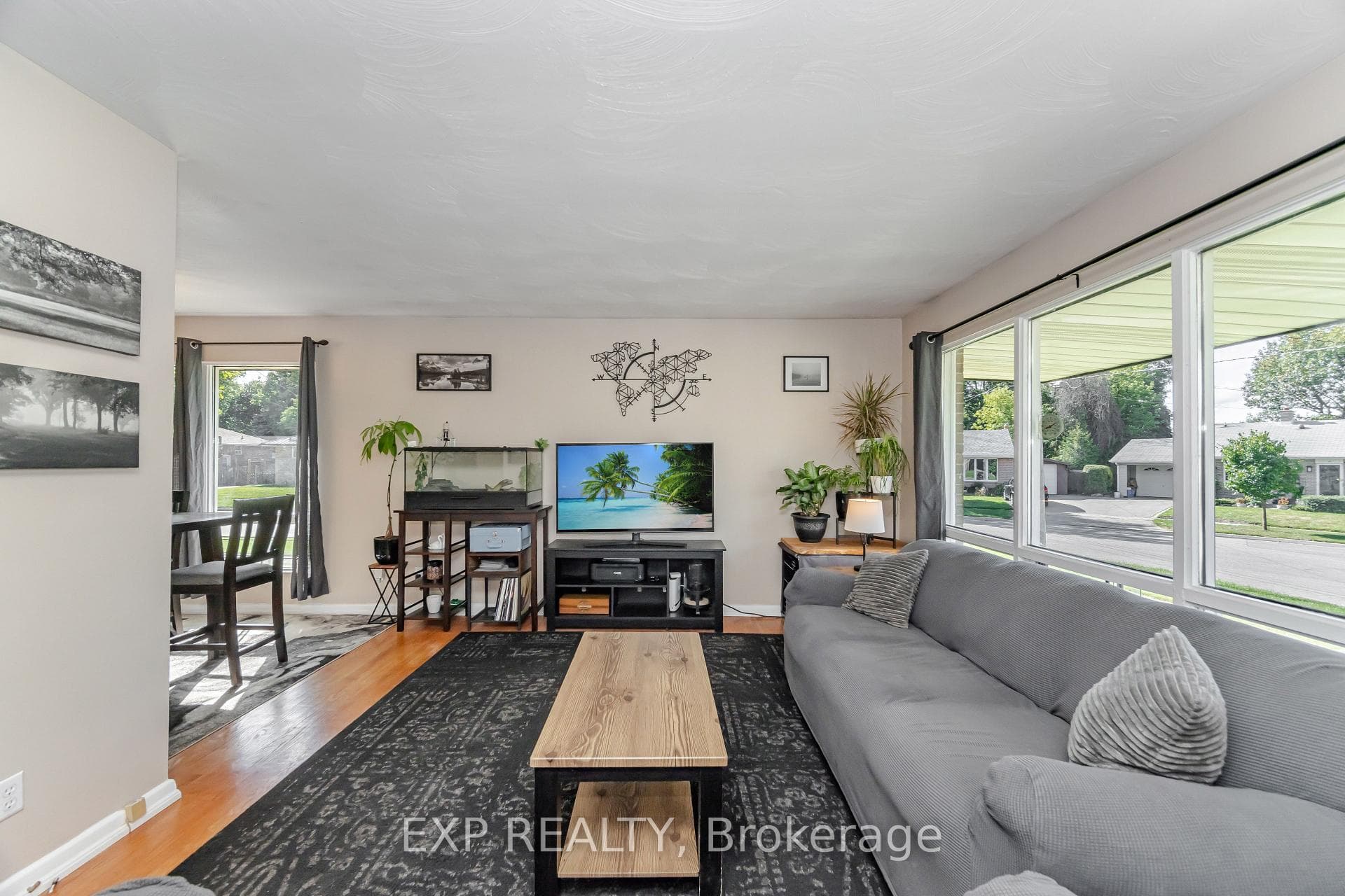 5 GAIREY Drive photo 4