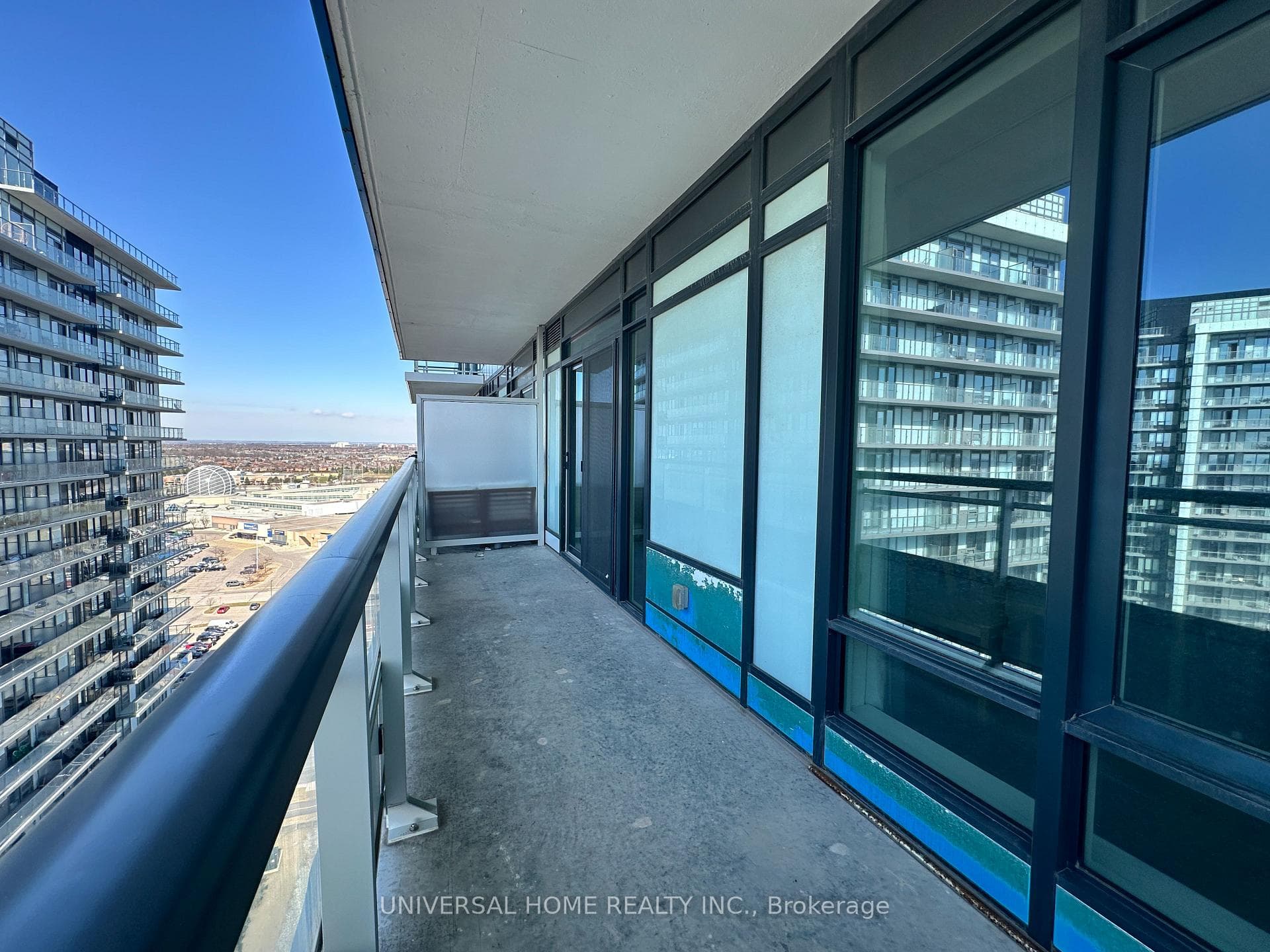 2560 Eglinton Avenue Unit 1707 photo 28