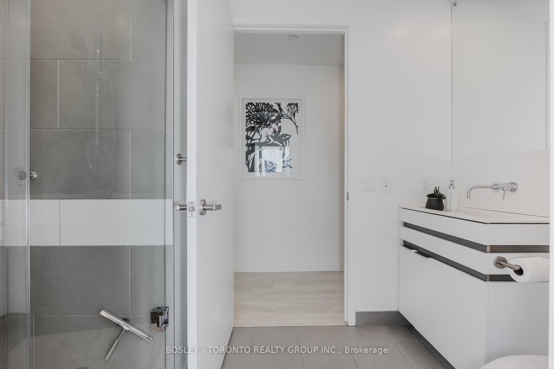 197 Yonge Street Unit 3909 photo 36