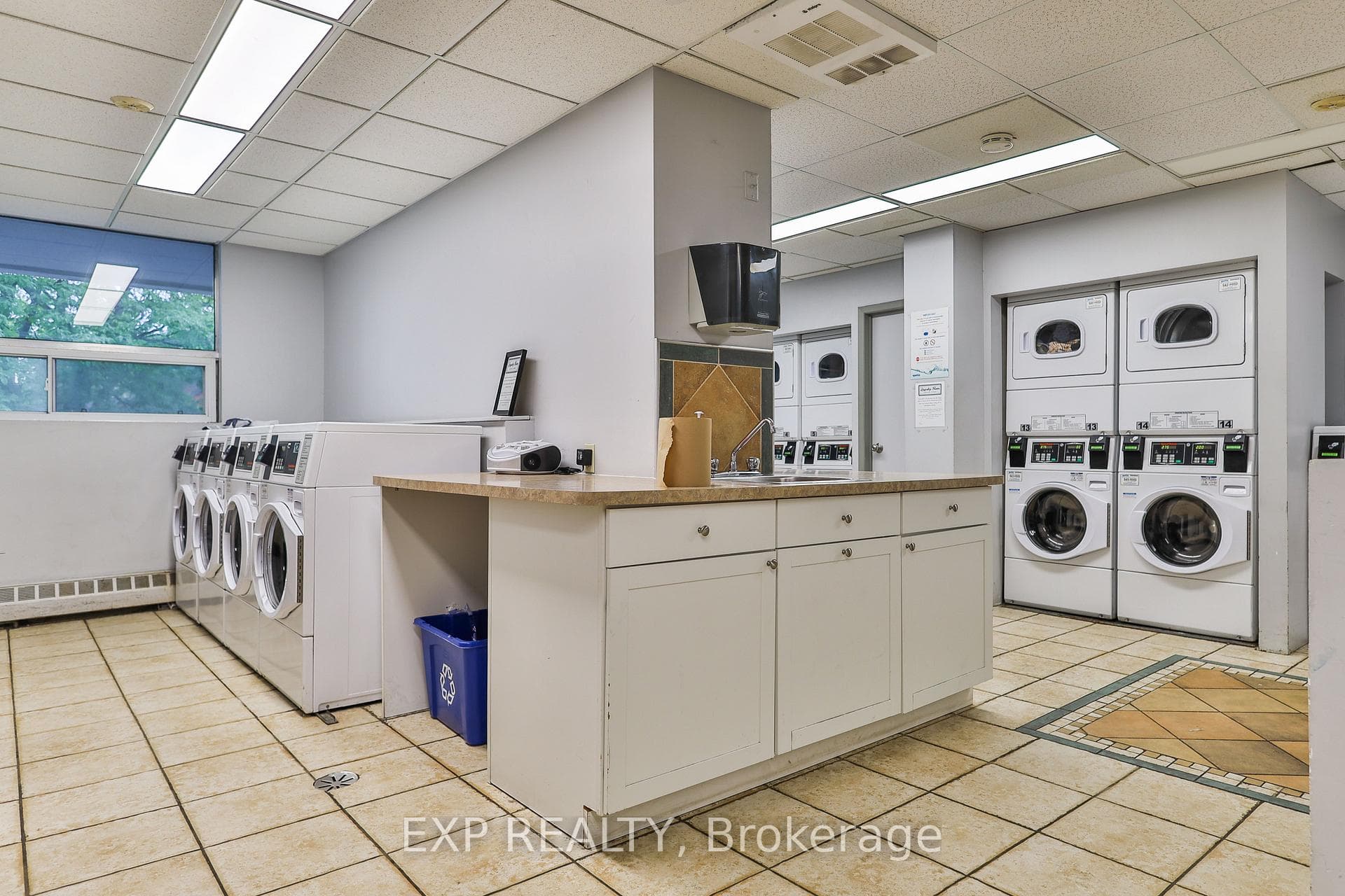 150 Charlton Avenue Unit 1102 photo 33