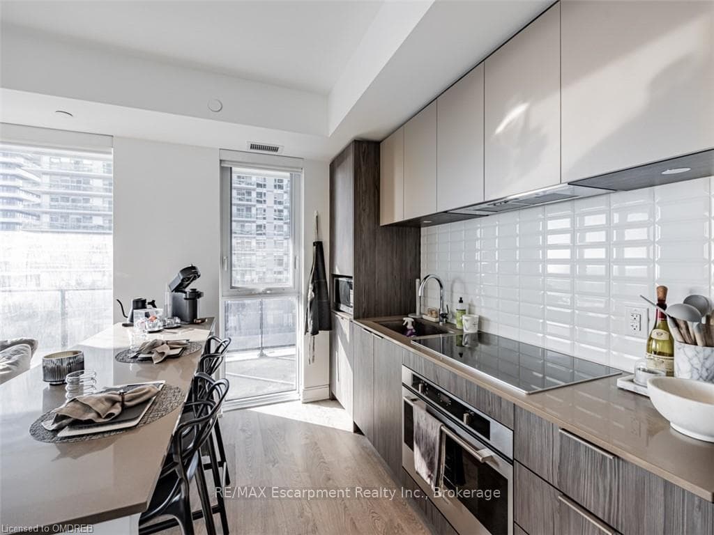 Kitchen featuring light hardwood / wood-style floo