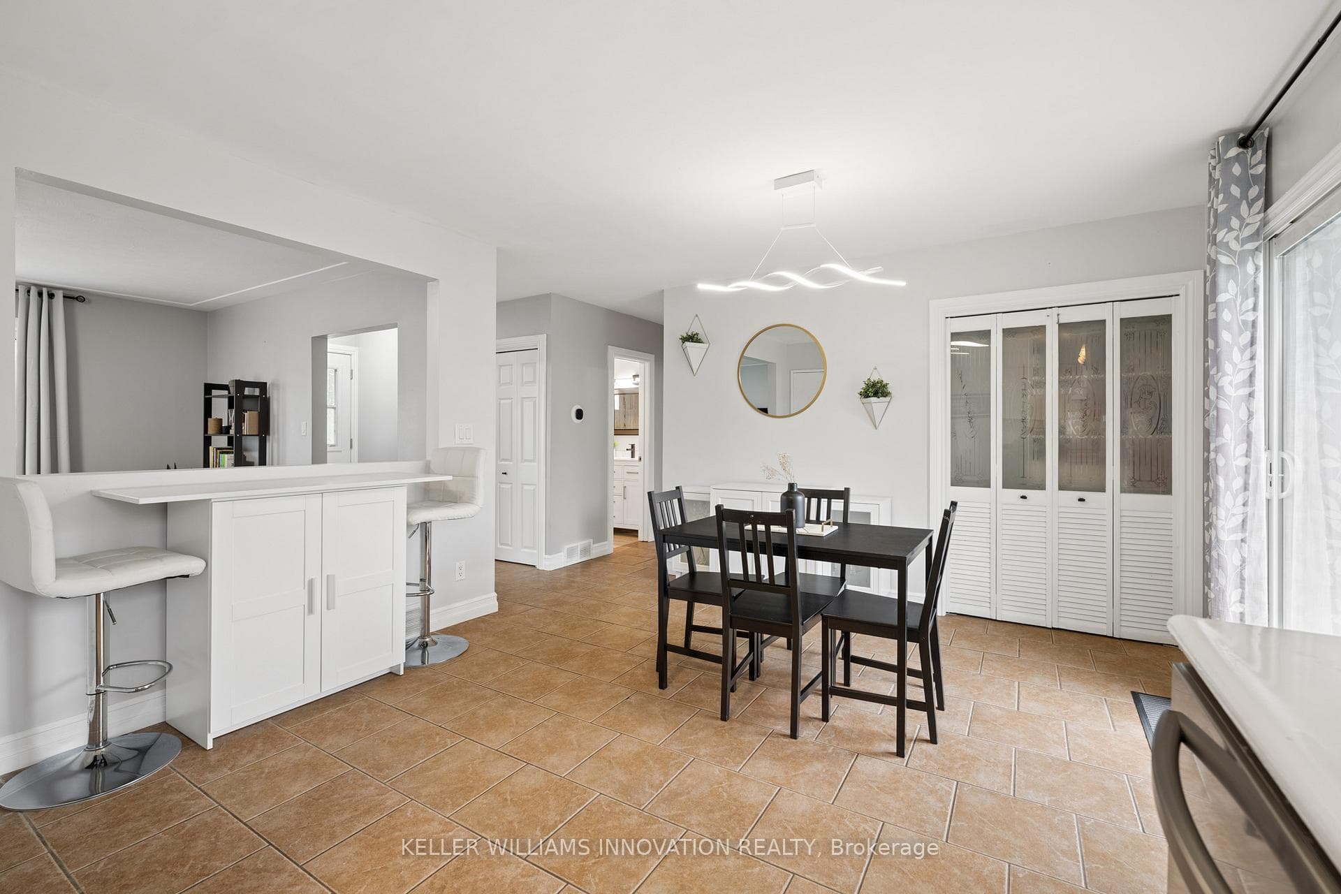 183 Kipling Avenue photo 8