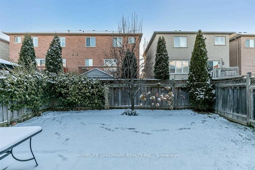 97 Gail Parks Crescent photo 20