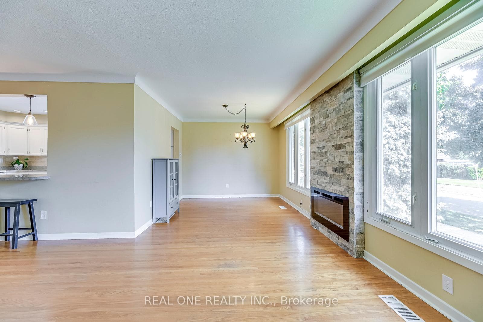 604 Bridle Wood photo 9