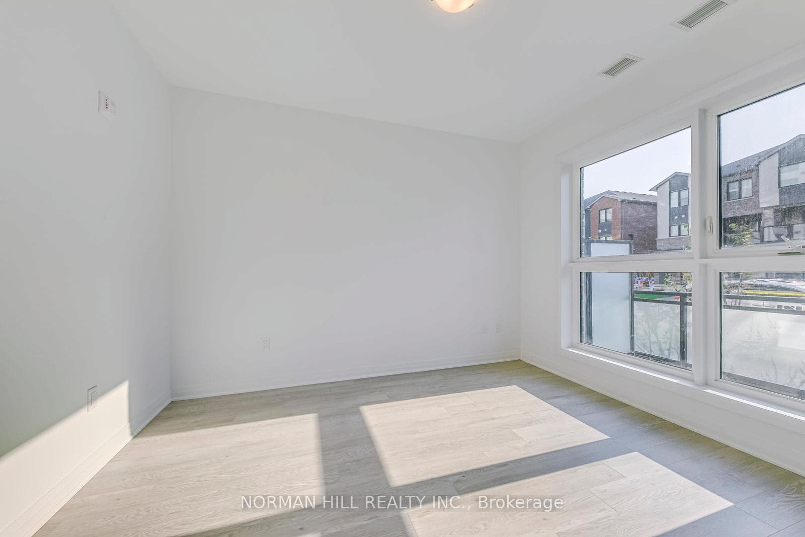 480 Gordon Krantz Avenue Unit 107 photo 23