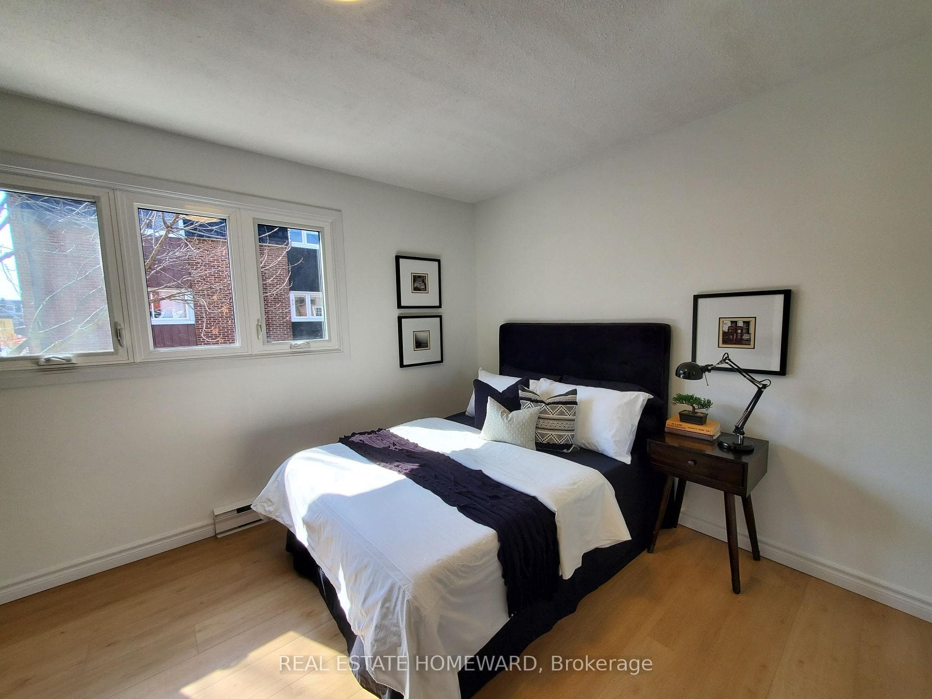 70 Stanley Terrace photo 24