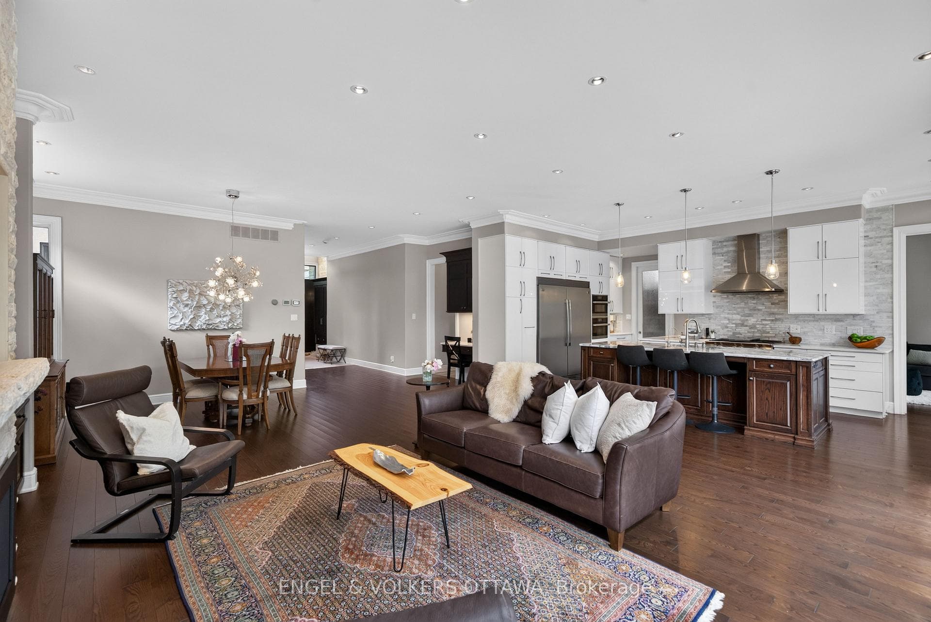 64 Helena Street photo 8