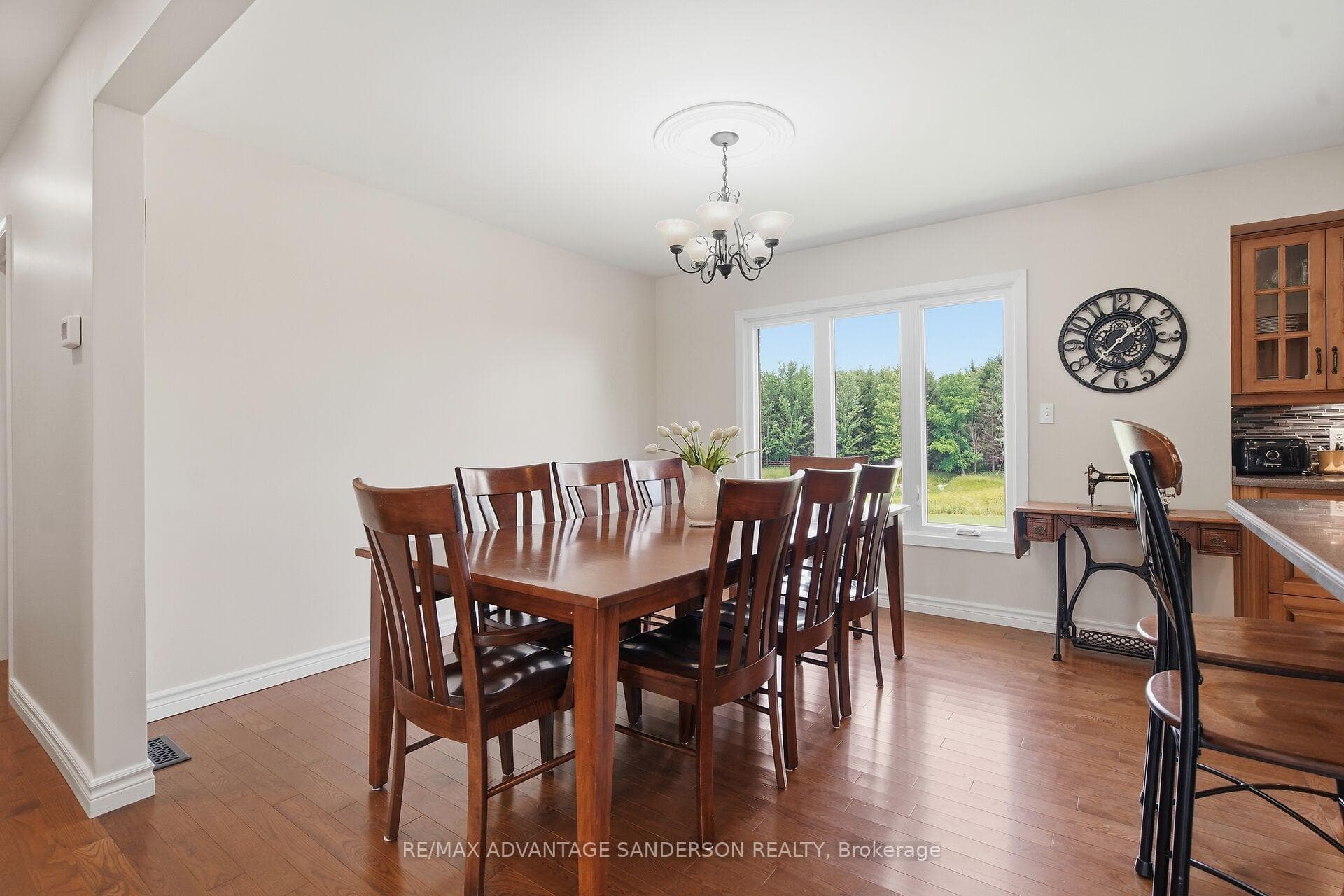 25348 Nairn Road photo 32