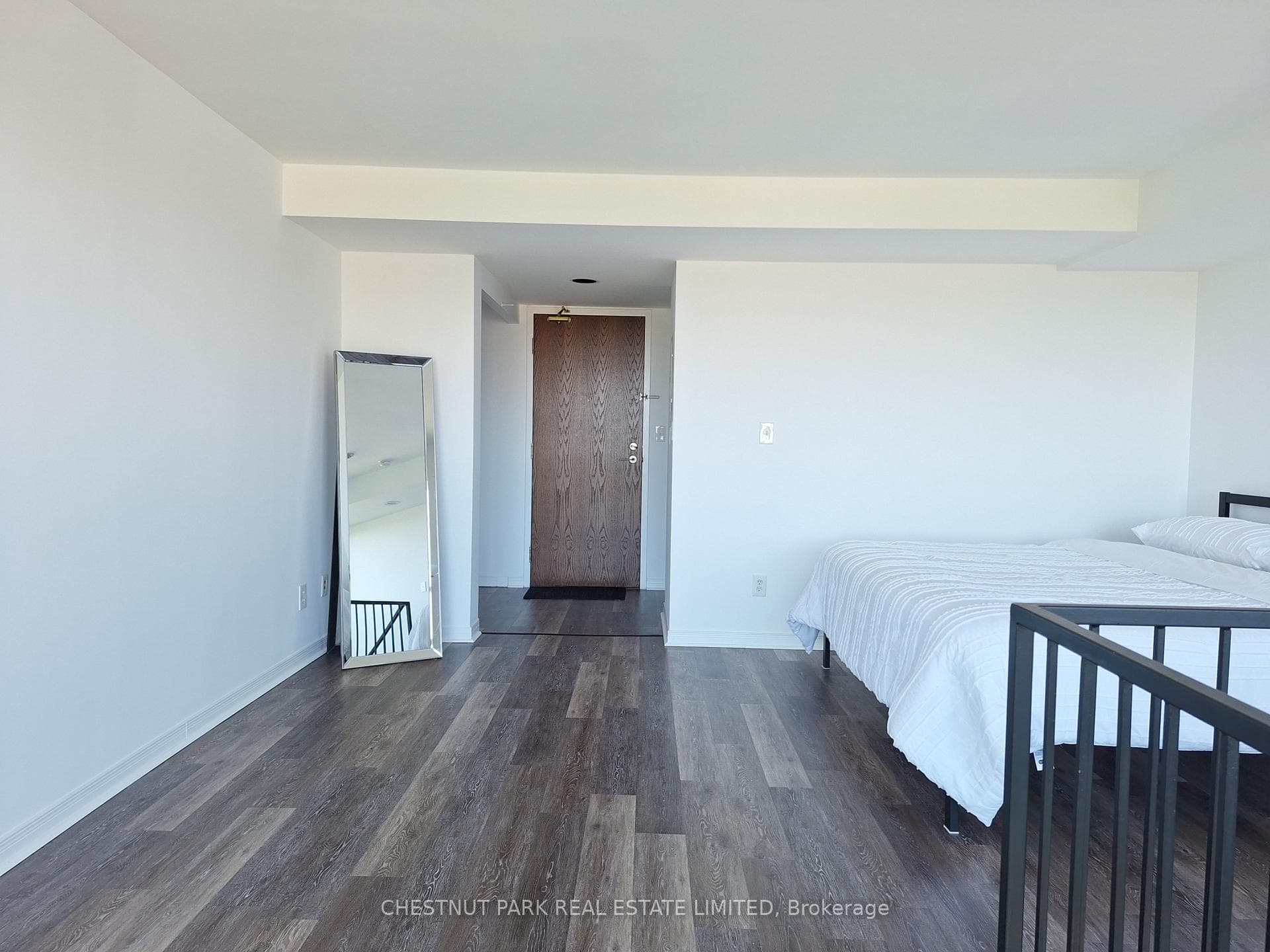 3 Ellesmere Street Unit 622 photo 11