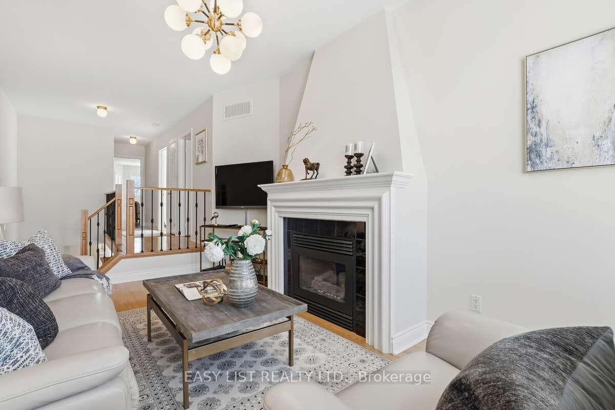 15 Coolspring Crescent photo 20