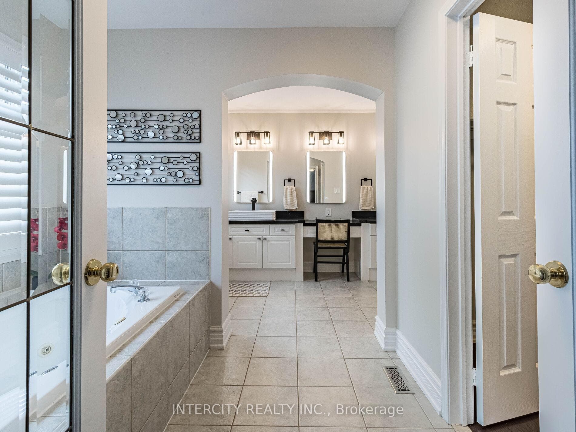 5880 Osprey Boulevard photo 26
